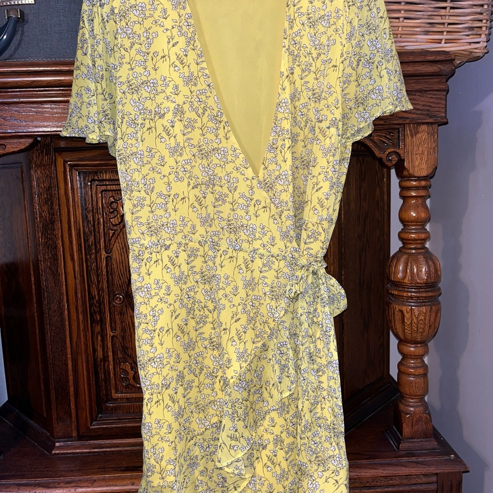 Banana Republic Factory Yellow Floral Wrap Dress